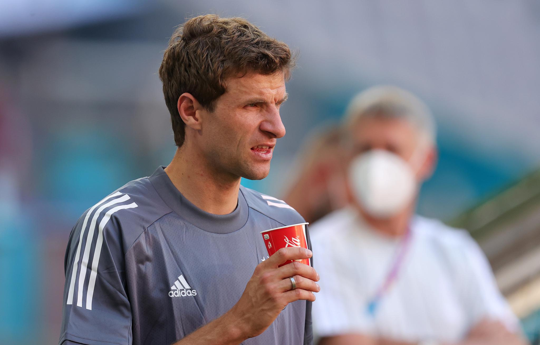 包含葡萄牙战平德国，居首困境愈演愈烈的词条